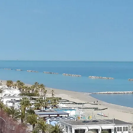 Al Mare Bed & Breakfast 4*