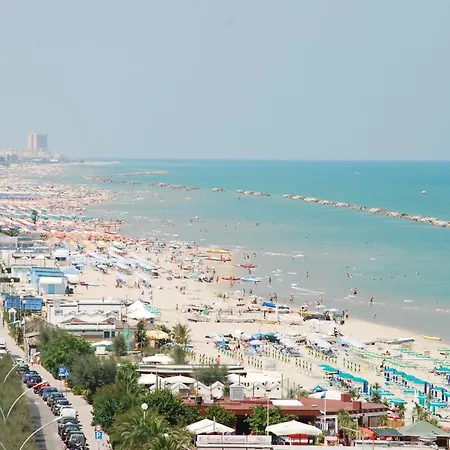 فندق مبيت وإفطار Al Mare