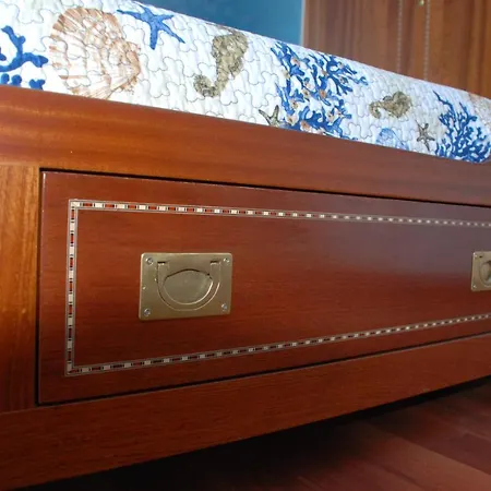 Al Mare Bed & Breakfast