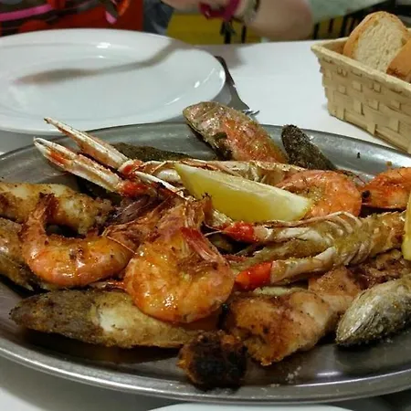 Al Mare Bed & Breakfast *