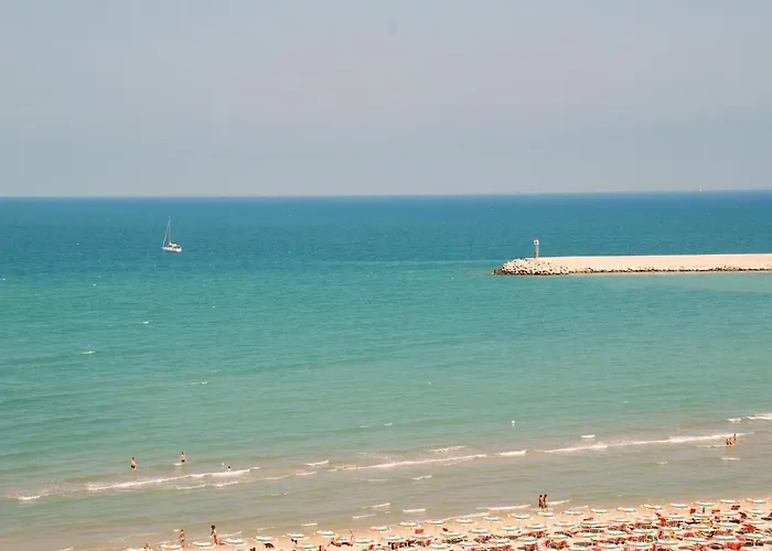 Al Mare Bed & Breakfast